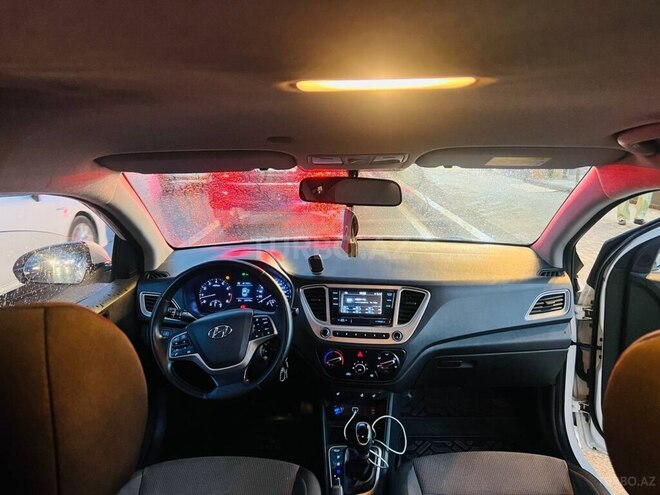 Hyundai Accent 2019, 235,000 km - 1.6 l - Bakı
