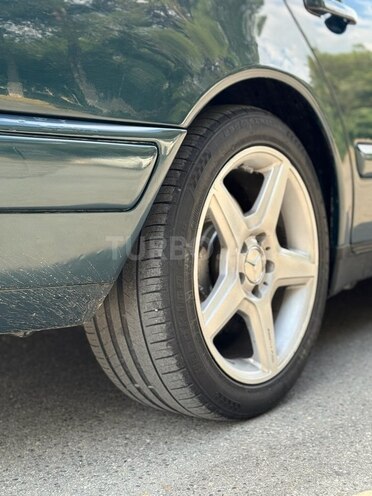 Mercedes E 240 1998, 344,900 km - 2.4 l - Sumqayıt