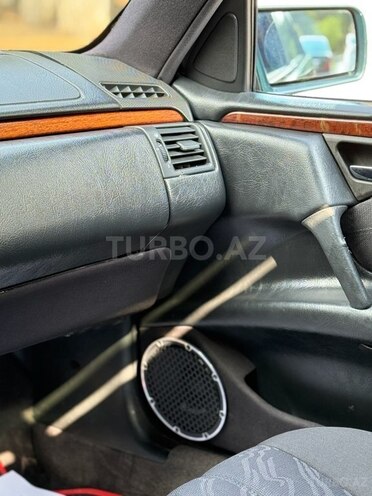 Mercedes E 240 1998, 344,900 km - 2.4 l - Sumqayıt