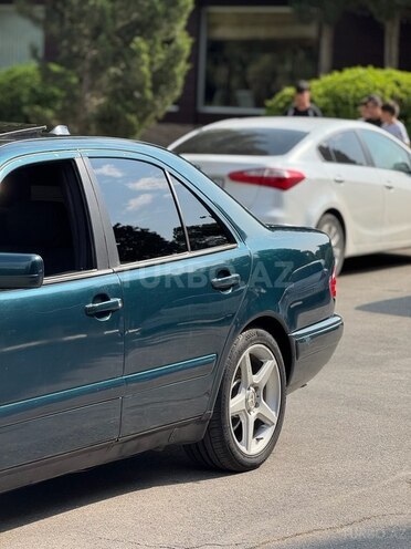 Mercedes E 240 1998, 344,900 km - 2.4 l - Sumqayıt