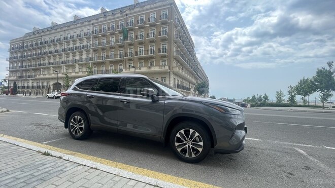 Toyota Highlander-21