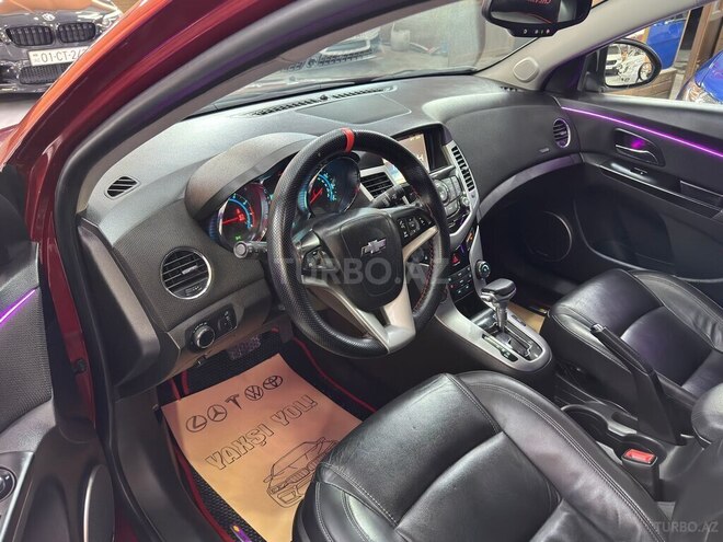 Chevrolet Cruze-13