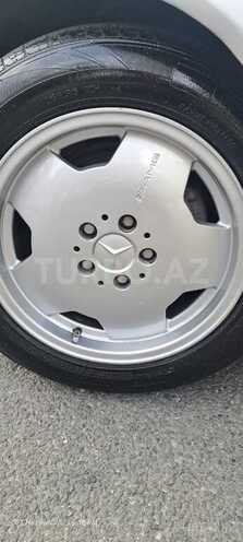 Mercedes E 230 1996, 231,523 km - 2.3 л - Mingəçevir