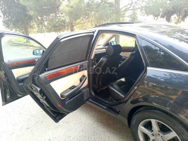 Audi A6 2000, 450,000 km - 2.4 l - Salyan