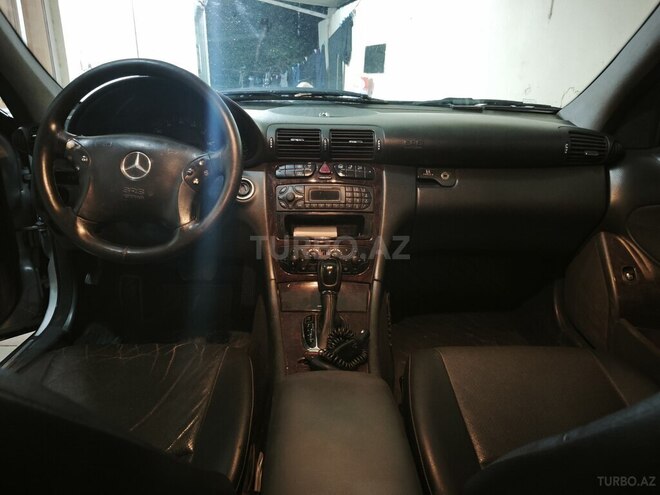 Mercedes C 240 2002, 320,000 km - 2.6 l - Bakı