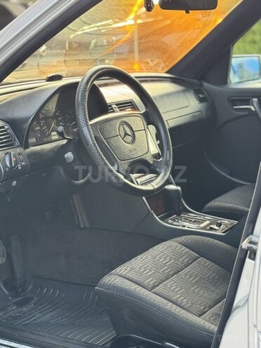 Mercedes C 220 d 1998, 313,000 km - 2.2 l - Saatlı