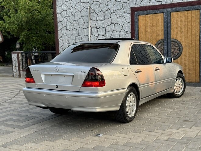 Mercedes C 220 d 1998, 313,000 km - 2.2 l - Saatlı