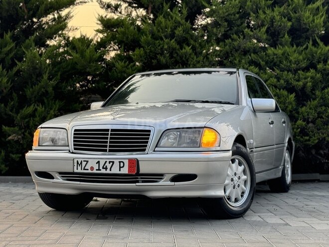 Mercedes C 220 d 1998, 313,000 km - 2.2 l - Saatlı