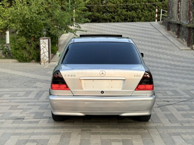 Mercedes C 220 d 1998, 313,000 km - 2.2 l - Saatlı