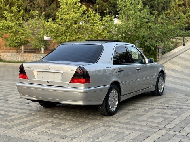 Mercedes C 220 d 1998, 313,000 km - 2.2 l - Saatlı
