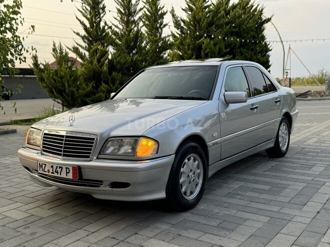 Mercedes C 220 d 1998, 313,000 km - 2.2 l - Saatlı