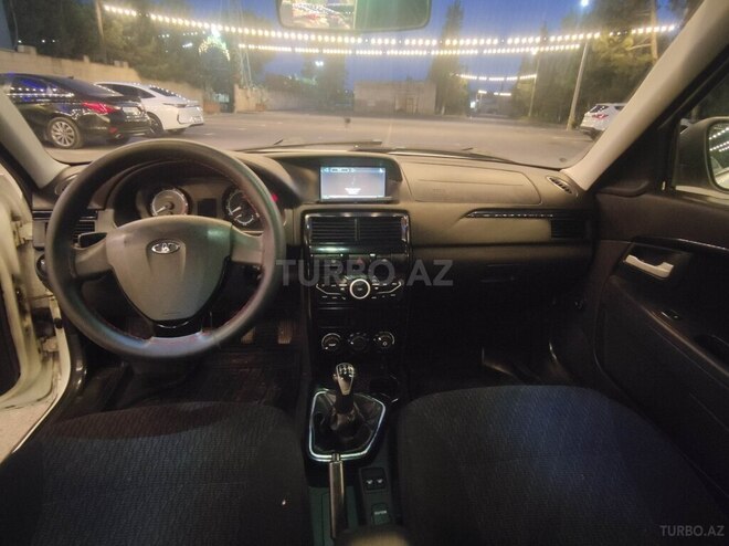 LADA (VAZ) Priora 2014, 220,000 km - 1.6 l - Şirvan