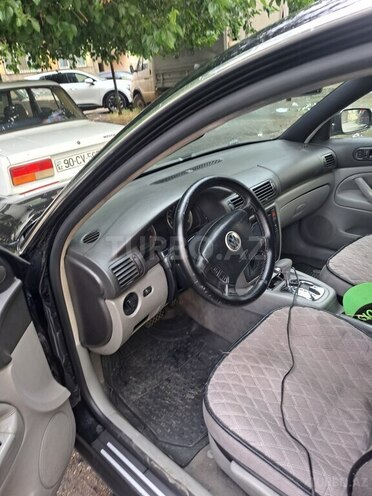 Volkswagen Passat 2002, 200,000 km - 1.8 l - Bakı