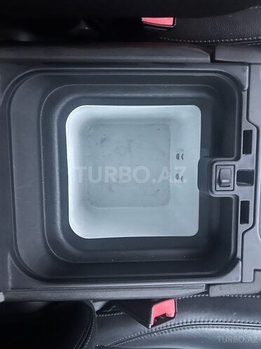 Land Rover Discovery 2014, 240,000 km - 3.0 l - Bakı