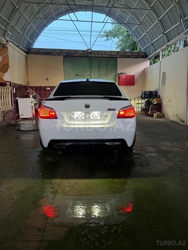 BMW 528 2007, 286,000 km - 3.0 l - Gəncə