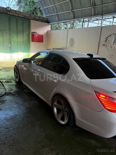 BMW 528 2007, 286,000 km - 3.0 l - Gəncə
