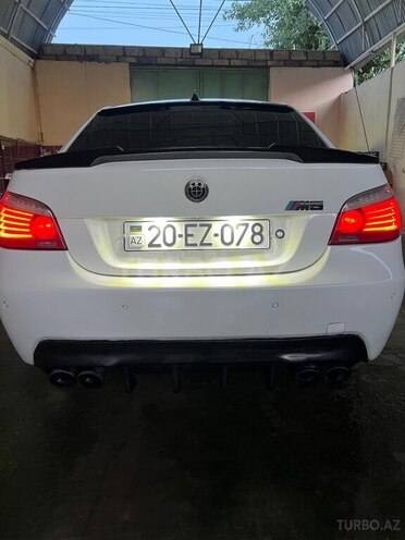 BMW 528 2007, 286,000 km - 3.0 l - Gəncə