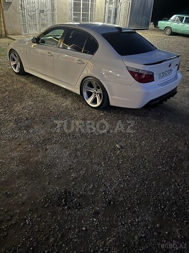 BMW 528 2007, 286,000 km - 3.0 l - Gəncə