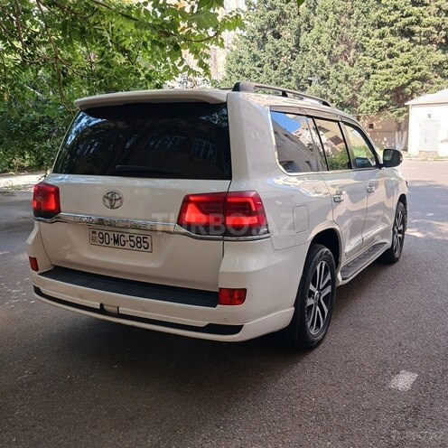 Toyota Land Cruiser 2009, 282,923 km - 5.7 л - Bakı