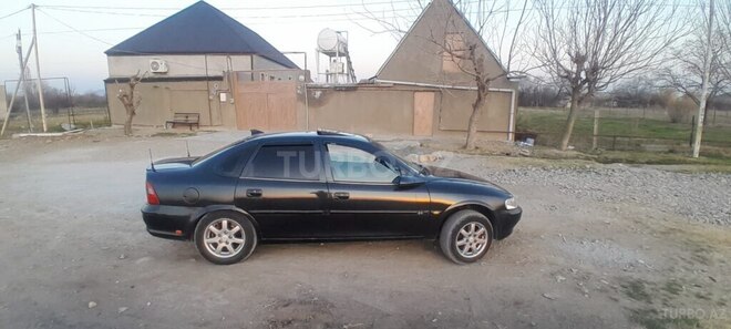 Opel Vectra 1996, 100,000 km - 2.0 l - Gəncə