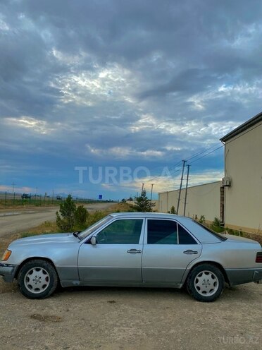 Mercedes E 200 1994, 222,000 km - 2.0 l - Sumqayıt