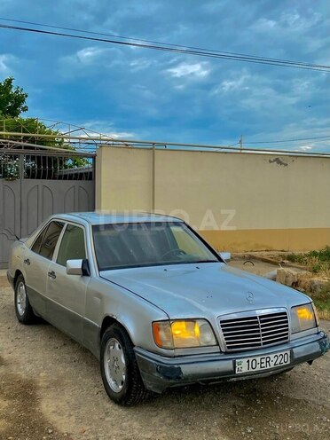 Mercedes E 200 1994, 222,000 km - 2.0 l - Sumqayıt