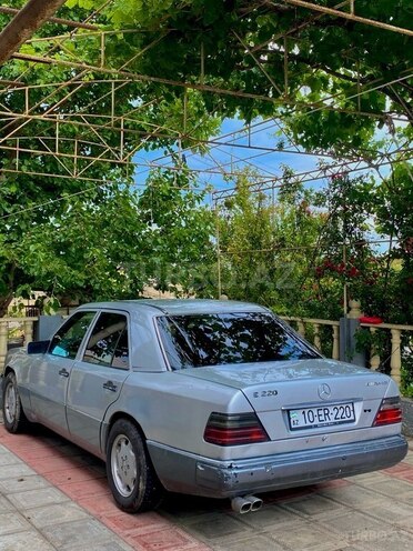 Mercedes E 200 1994, 222,000 km - 2.0 l - Sumqayıt