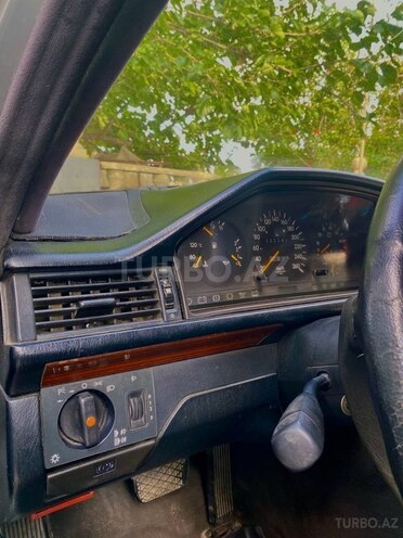 Mercedes E 200 1994, 222,000 km - 2.0 l - Sumqayıt