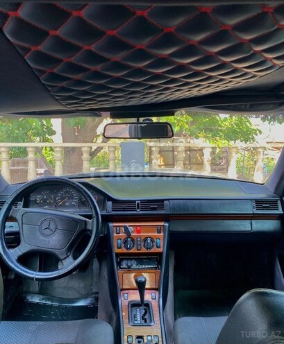 Mercedes E 200 1994, 222,000 km - 2.0 l - Sumqayıt