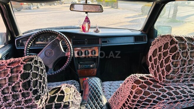 Mercedes 190 1993, 350,000 km - 2.0 l - Masallı