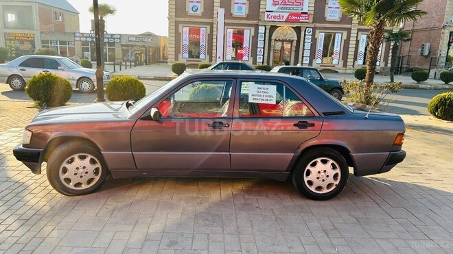 Mercedes 190 1993, 350,000 km - 2.0 l - Masallı