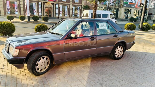Mercedes 190 1993, 350,000 km - 2.0 l - Masallı