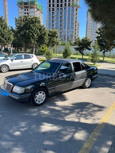 Mercedes E 220 1994, 448,600 km - 2.2 l - Bakı