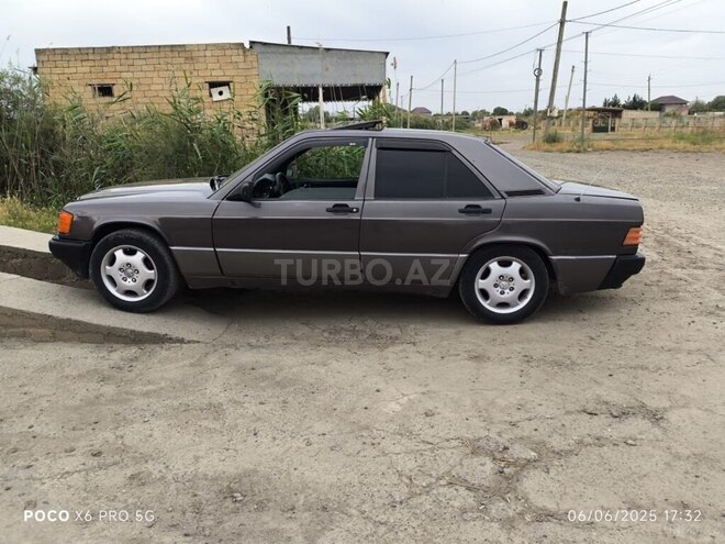 Mercedes 190 1991, 582,900 km - 2.0 l - Saatlı