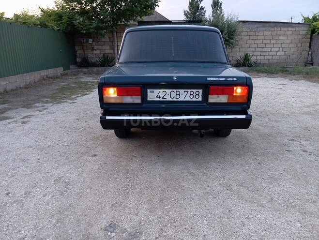 LADA (VAZ) 2107 1997, 99,999 km - 1.6 l - Salyan