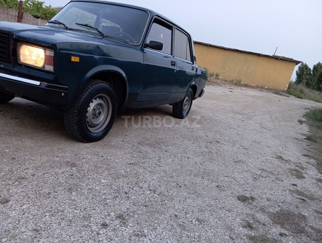 LADA (VAZ) 2107 1997, 99,999 km - 1.6 l - Salyan