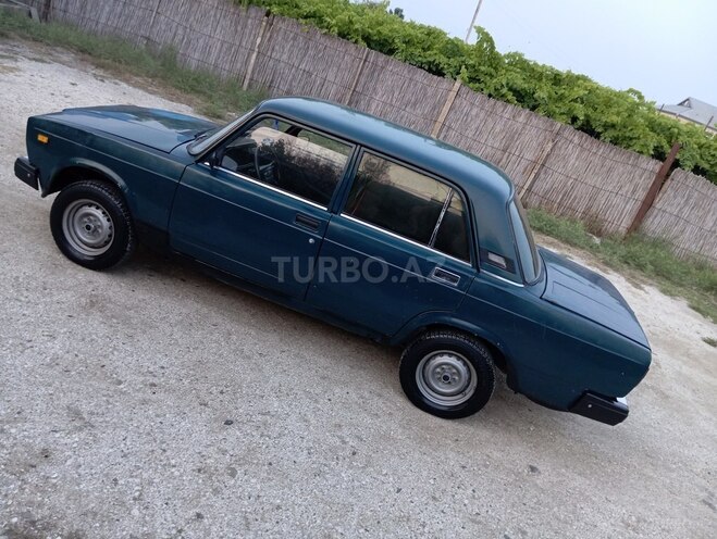 LADA (VAZ) 2107 1997, 99,999 km - 1.6 l - Salyan