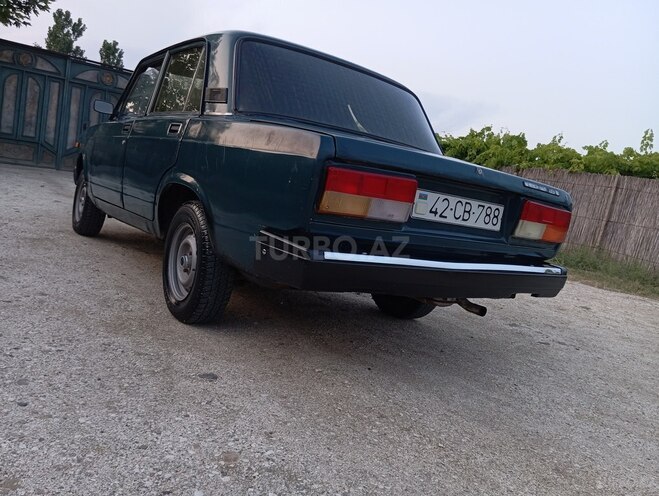 LADA (VAZ) 2107 1997, 99,999 km - 1.6 l - Salyan
