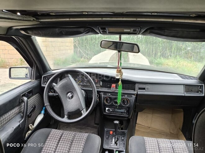 Mercedes 190 1991, 582,900 km - 2.0 l - Saatlı