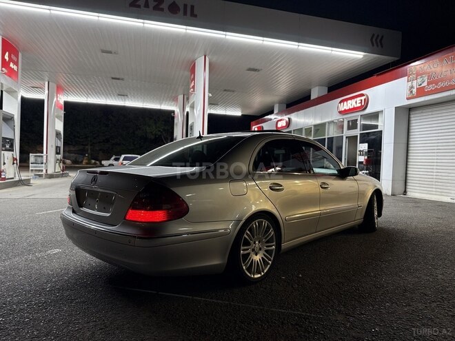 Mercedes E 240 2002, 380,000 km - 2.6 l - Bakı