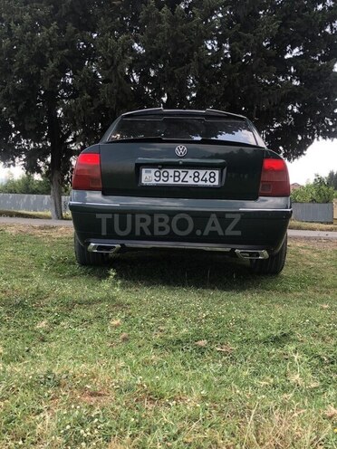 Volkswagen Passat 1999, 300,000 km - 1.8 л - Bakı