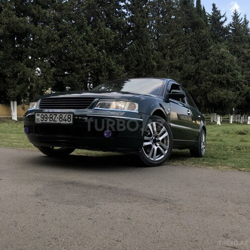 Volkswagen Passat 1999, 300,000 km - 1.8 л - Bakı