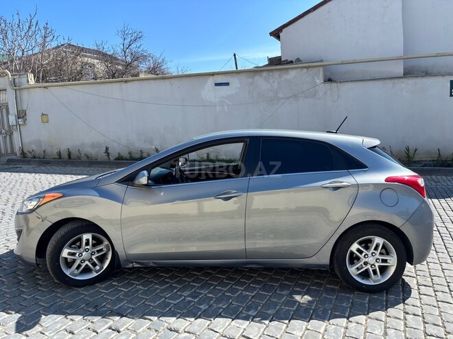 Hyundai Elantra 2015, 237,000 km - 2.0 л - Bakı