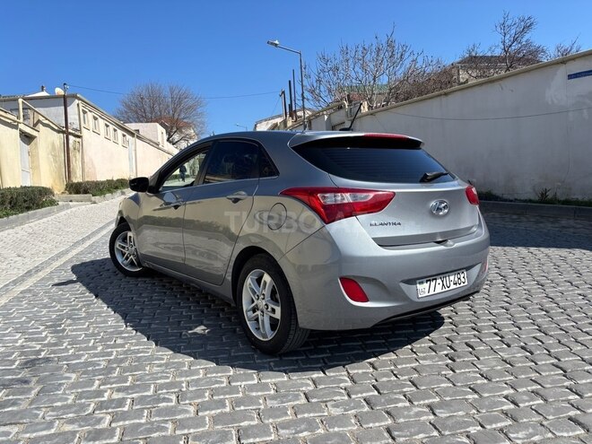 Hyundai Elantra 2015, 237,000 km - 2.0 л - Bakı