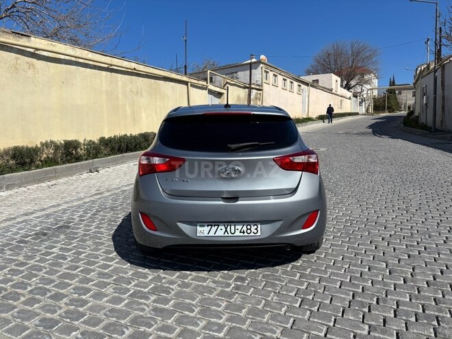 Hyundai Elantra 2015, 237,000 km - 2.0 л - Bakı