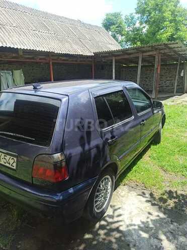 Volkswagen Golf 1995, 212,000 km - 1.8 l - Balakən