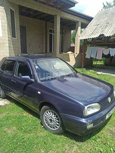 Volkswagen Golf 1995, 212,000 km - 1.8 l - Balakən