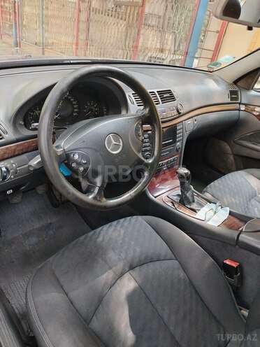 Mercedes E 200 2005, 332,600 km - 1.8 l - Bakı