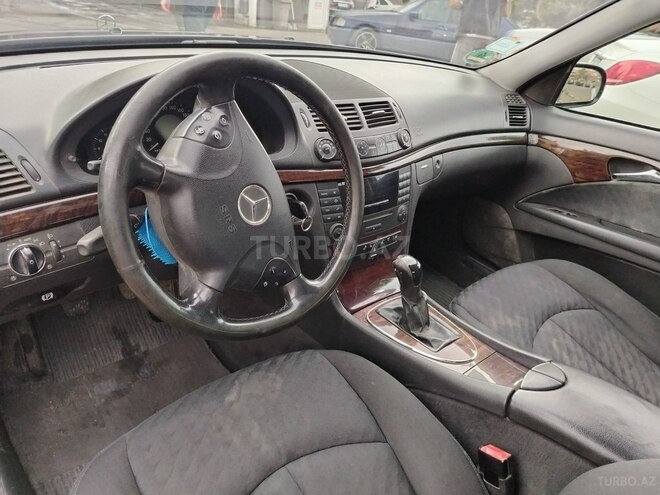 Mercedes E 200 2005, 332,600 km - 1.8 l - Bakı