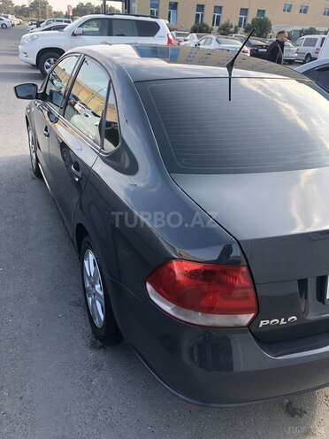 Volkswagen Polo 2014, 105,000 km - 1.6 l - Bakı